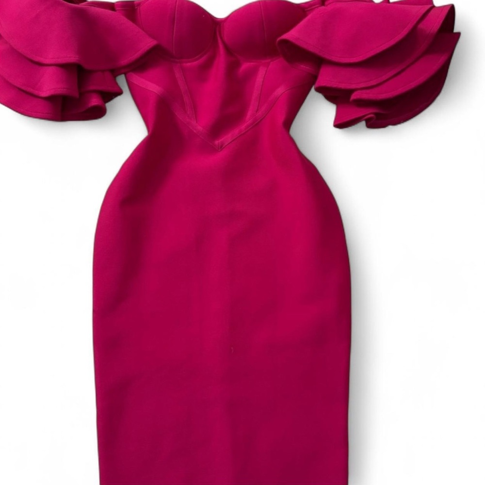 Chic Strapless Fuchsia Dress
